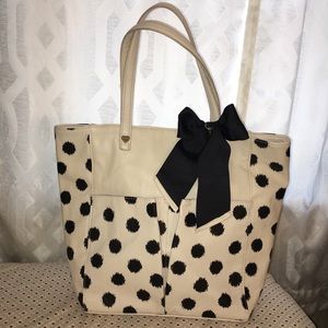 ⭐️5/$100⭐️ Large Polkadot Betsy Johnson Tote